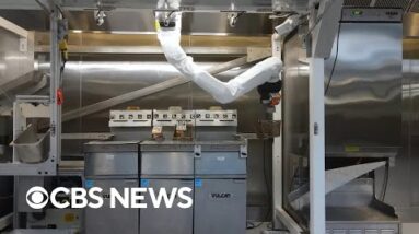California kitchen incorporates AI robot chefs